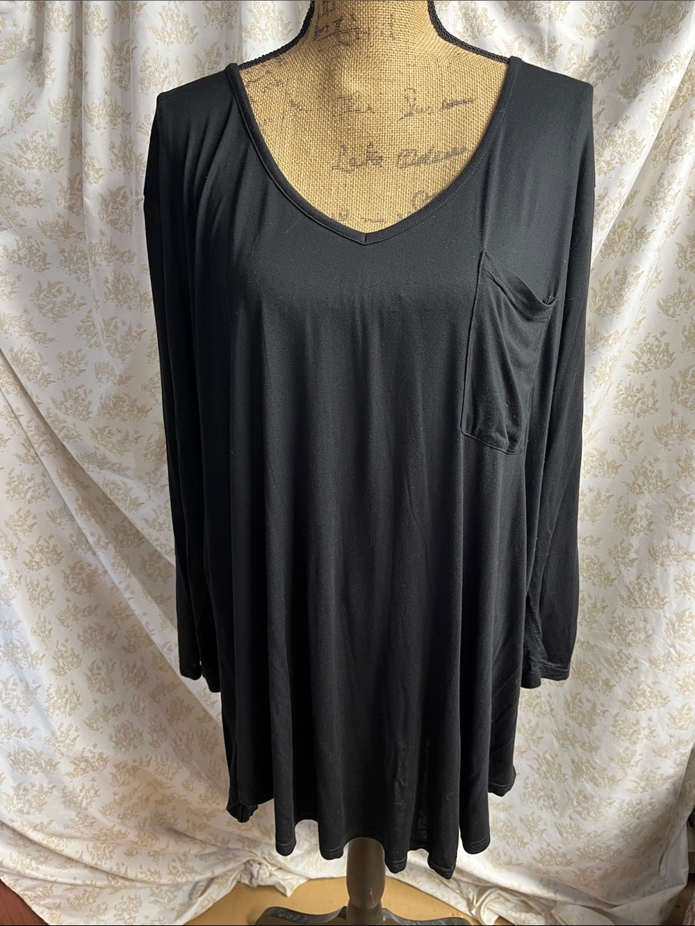 Long sleeve flowy hi low dress